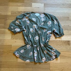 French Grey Green Floral Blouse - Size Small *Like New*